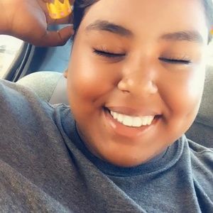 Meet your Posher, Yahaira